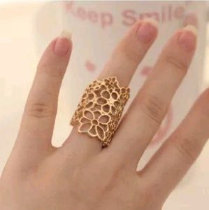 Goldtone vintage style cuff ring